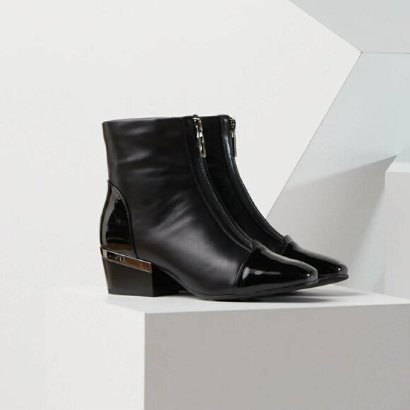 Azura Shoes - Azura Italian Mozza-B Boot | Black Patent Cap Toe | Go-Go Style | EU 37 / NIB
